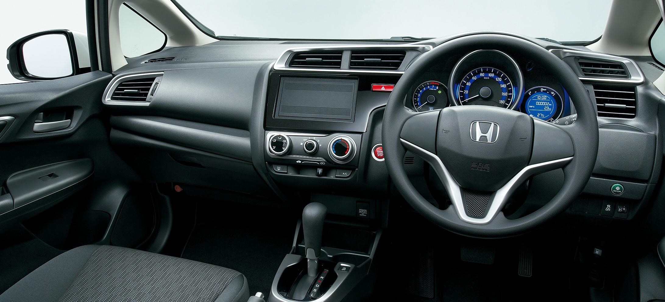 Honda Fit Shuttle Hybrid 2021 Interior