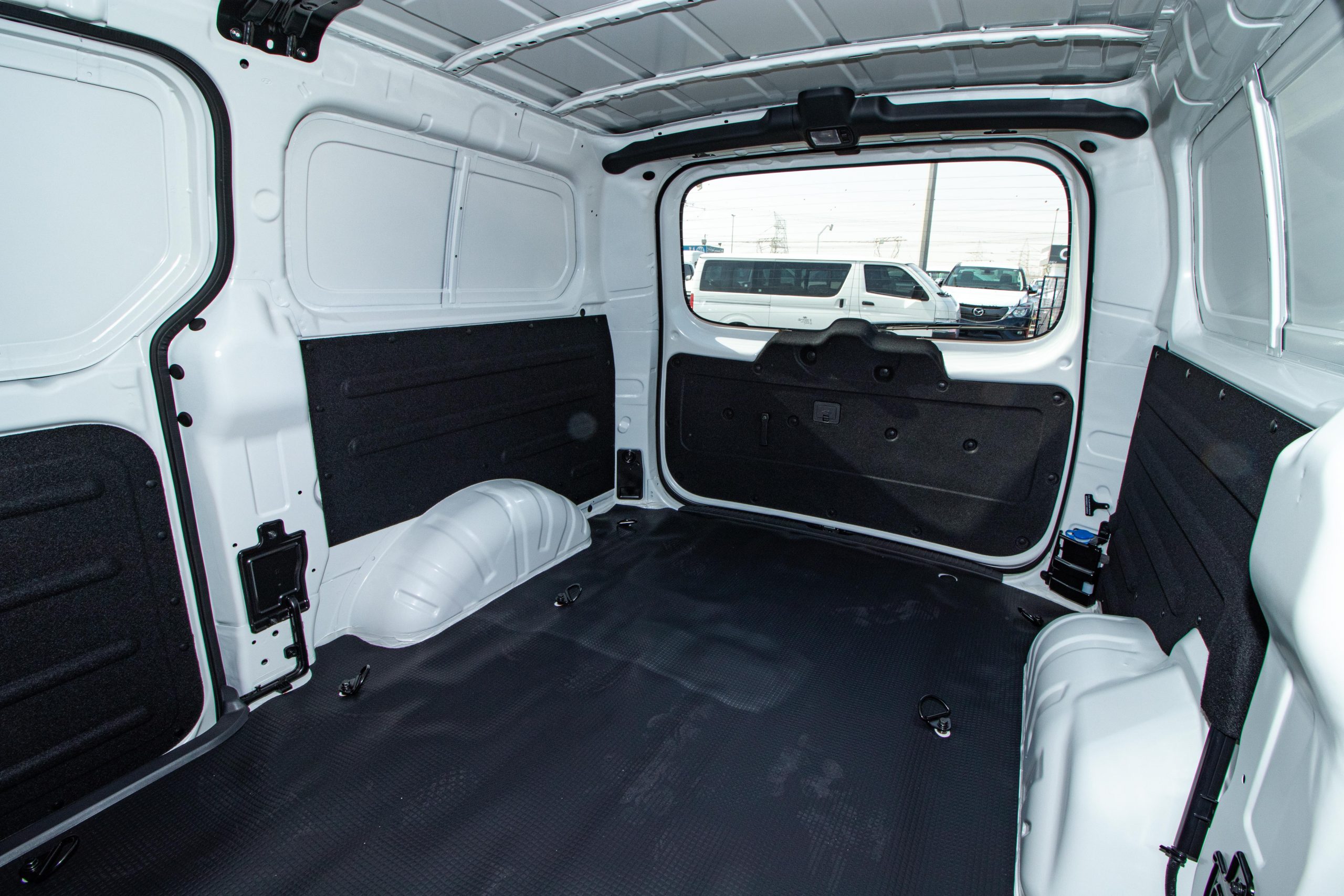 Hyundai H1 Van Features