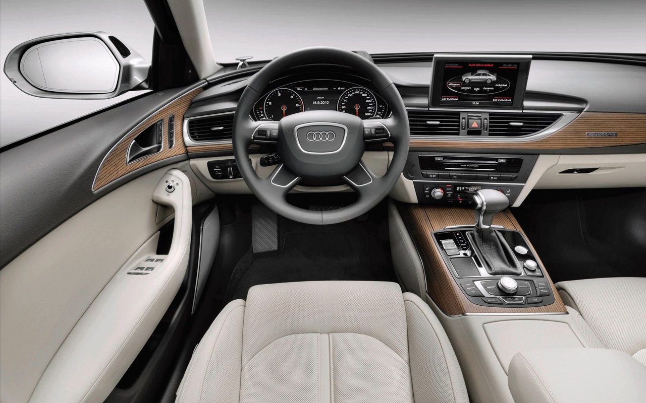 The Interior design of the Audi A6 Saloon