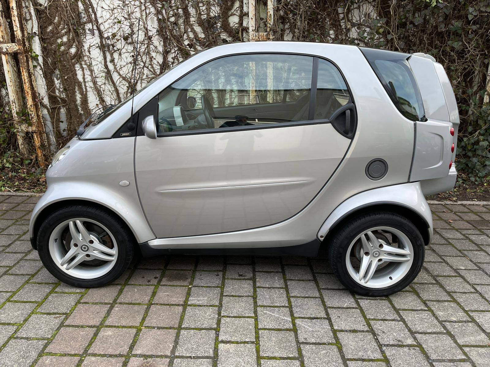 Smart ForTwo Exterior