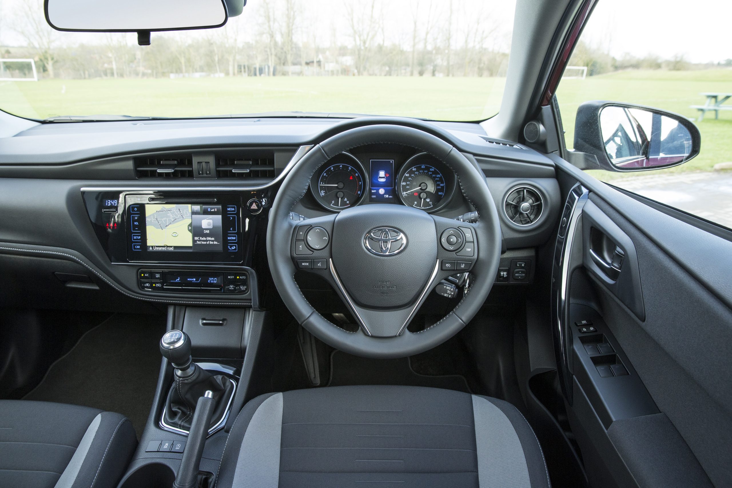 Toyota Auris Interior
